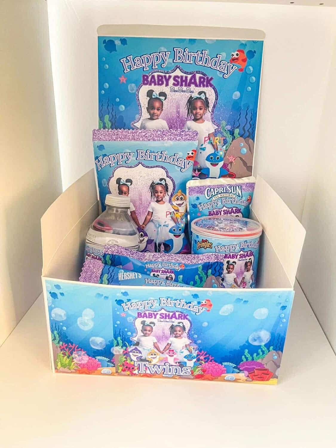 Custom Treat and Favor Boxes